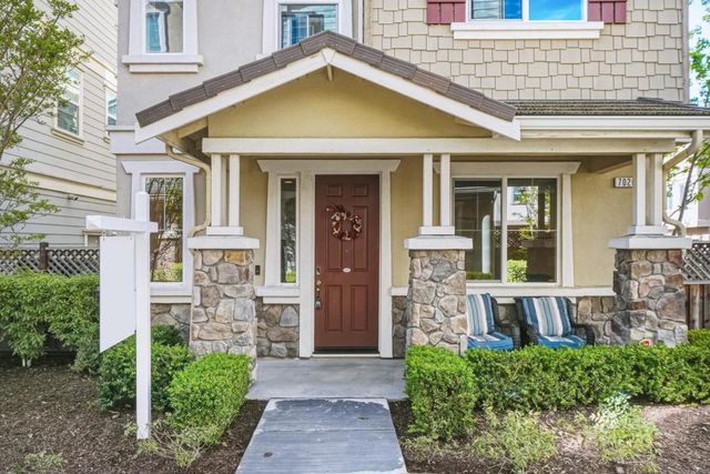 7026 N Mariposa Lane, Dublin, CA 94568