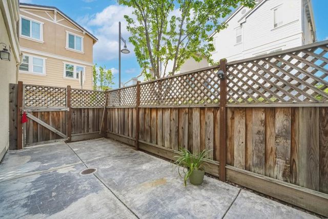 7026 N Mariposa Lane, Dublin, CA 94568