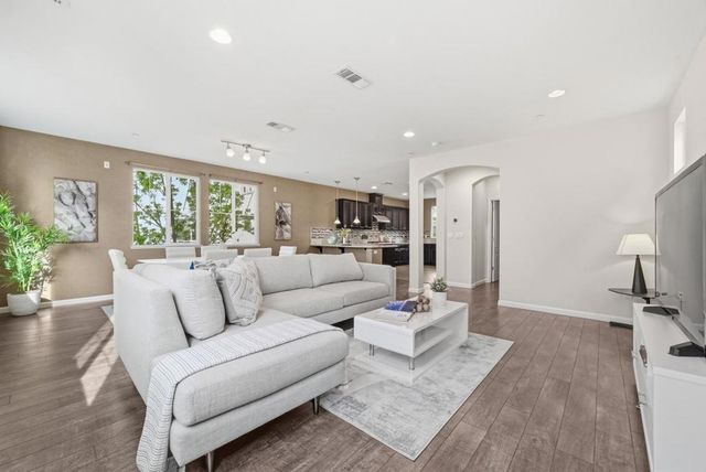 7026 N Mariposa Lane, Dublin, CA 94568