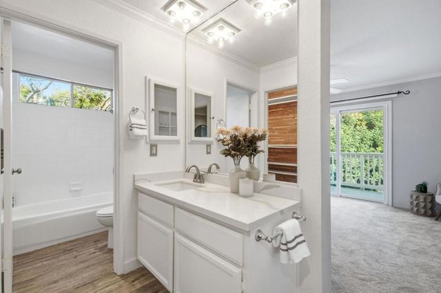 848 Apricot Avenue B, Campbell, CA 95008