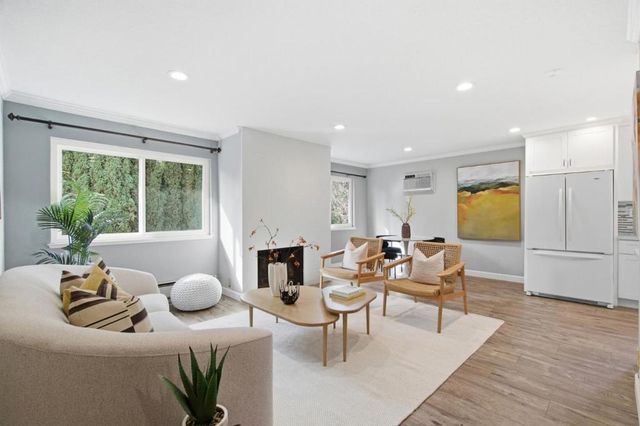 848 Apricot Avenue B, Campbell, CA 95008