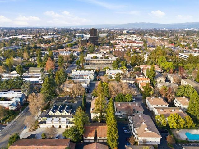 848 Apricot Avenue B, Campbell, CA 95008