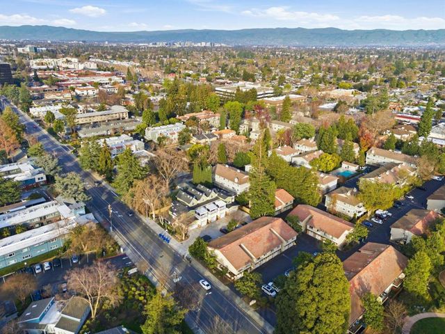 848 Apricot Avenue B, Campbell, CA 95008