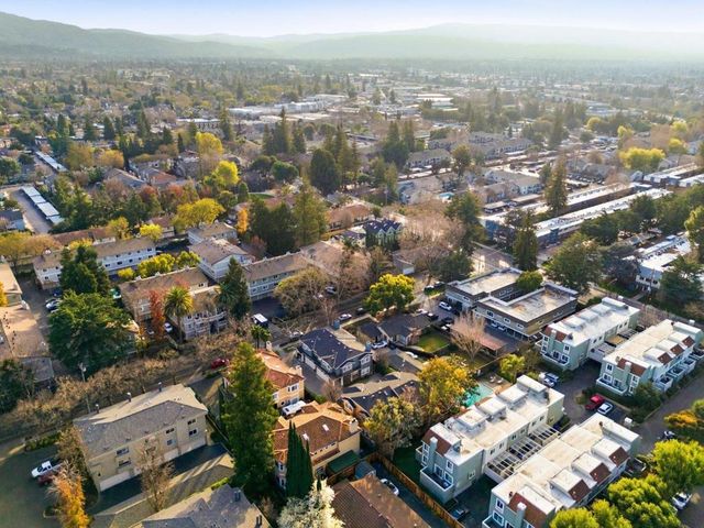 848 Apricot Avenue B, Campbell, CA 95008