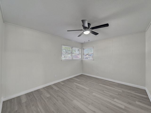 1104 Darlene Lane, Arlington, TX 76010