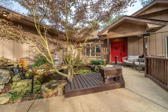 4 Peral Lane, Hot Springs Village, AR 71909