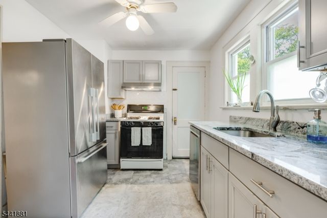 37 Fox Hill Rd, Denville Twp., NJ 07834