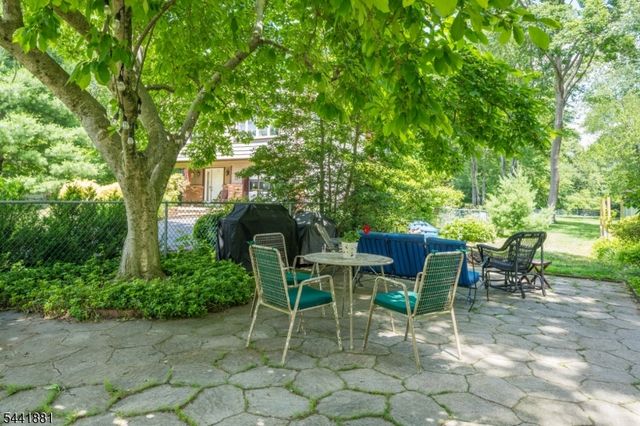 37 Fox Hill Rd, Denville Twp., NJ 07834