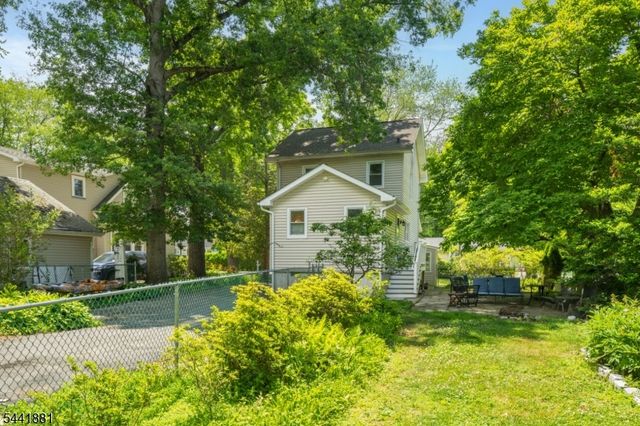 37 Fox Hill Rd, Denville Twp., NJ 07834