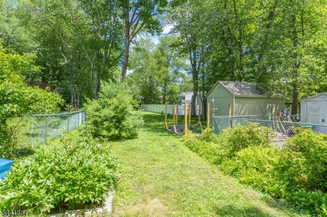 37 Fox Hill Rd, Denville Twp., NJ 07834