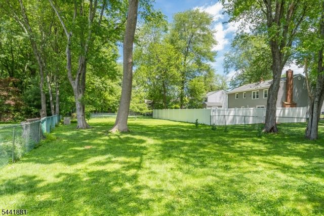 37 Fox Hill Rd, Denville Twp., NJ 07834