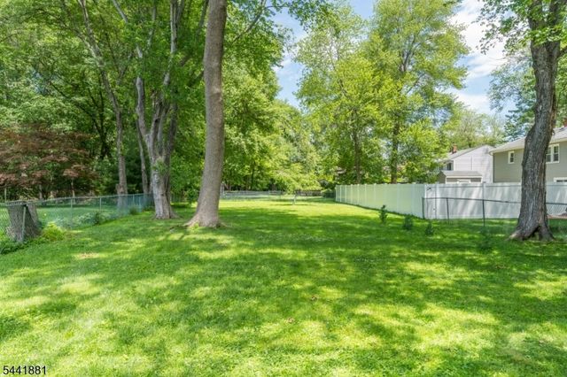 37 Fox Hill Rd, Denville Twp., NJ 07834