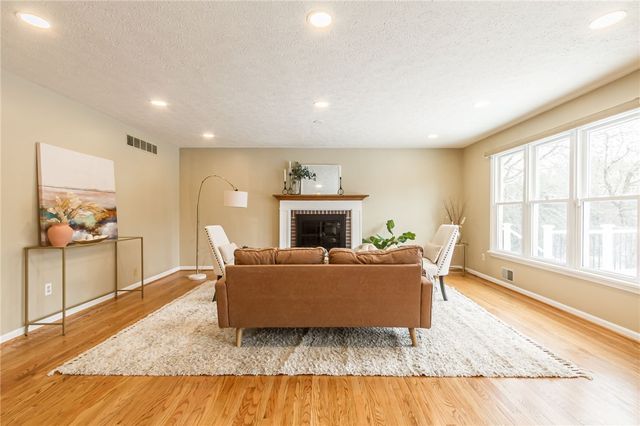 23 Hadley Court, Pittsford, NY 14534