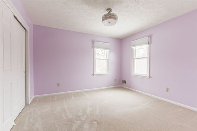 23 Hadley Court, Pittsford, NY 14534