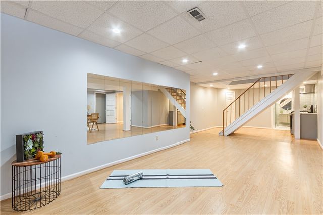 23 Hadley Court, Pittsford, NY 14534