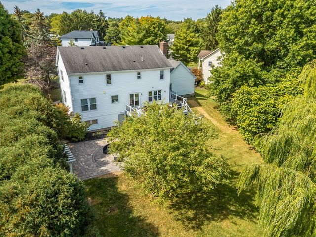 23 Hadley Court, Pittsford, NY 14534