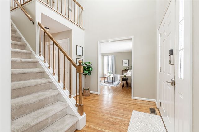 23 Hadley Court, Pittsford, NY 14534