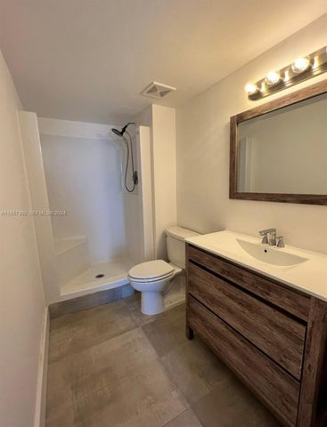 13499 Biscayne Boulevard 1405, North Miami, FL 33181