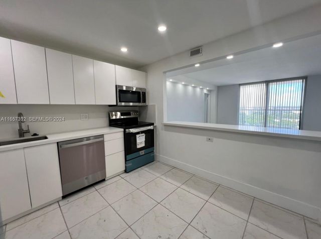 13499 Biscayne Boulevard 1405, North Miami, FL 33181