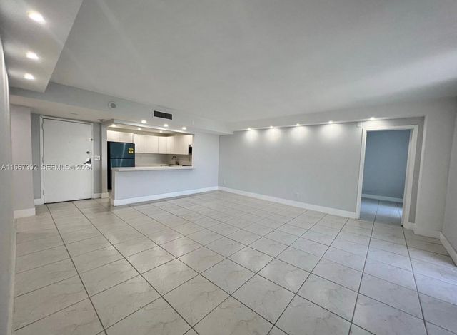 13499 Biscayne Boulevard 1405, North Miami, FL 33181