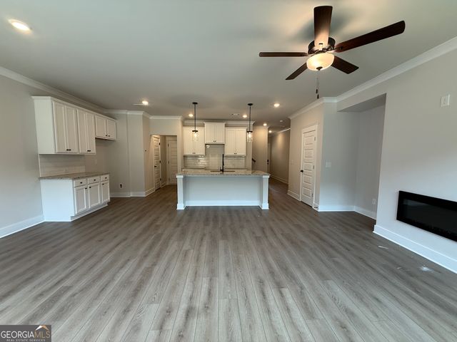 317 Brook Landing Circle, Auburn, GA 30011