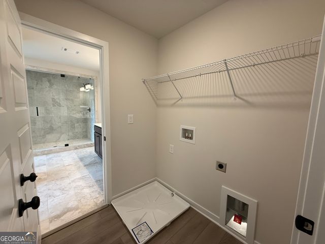 317 Brook Landing Circle, Auburn, GA 30011