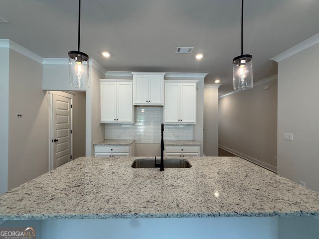 317 Brook Landing Circle, Auburn, GA 30011