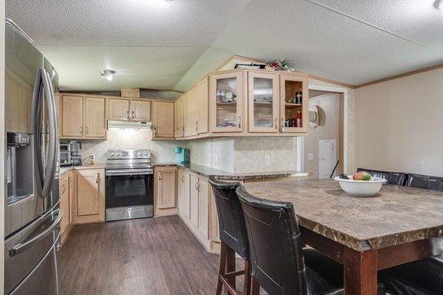 400 Coway Rd, Livingston, TX 77351