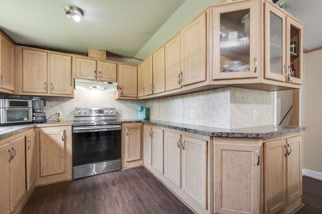 400 Coway Rd, Livingston, TX 77351