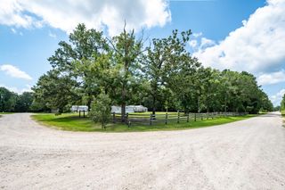400 Coway Rd, Livingston, TX 77351