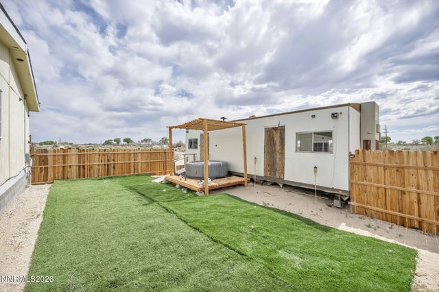 8860 Brush Garden Drive, Fallon, NV 89406
