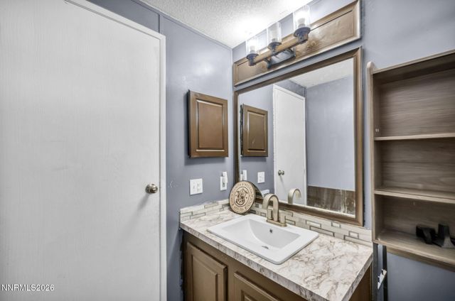 8860 Brush Garden Drive, Fallon, NV 89406