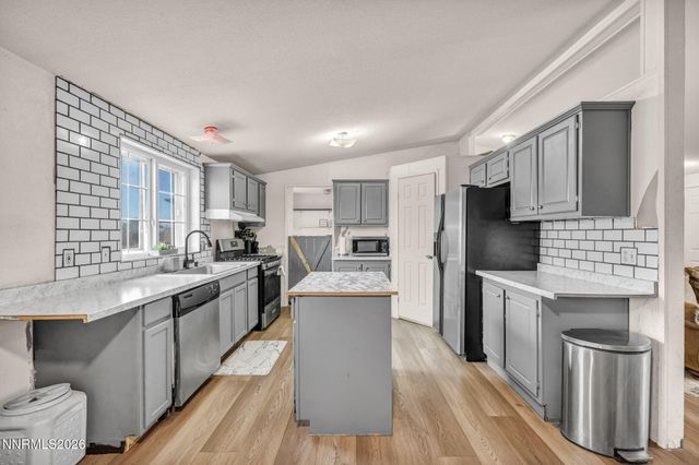8860 Brush Garden Drive, Fallon, NV 89406