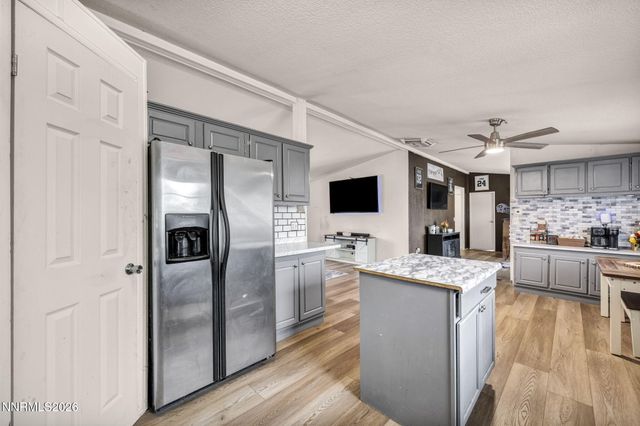 8860 Brush Garden Drive, Fallon, NV 89406