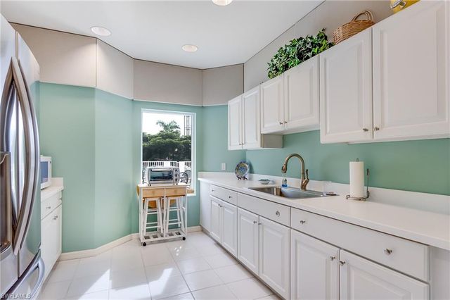 4183 Bay Beach LN # 374, Fort Myers Beach, FL 33931