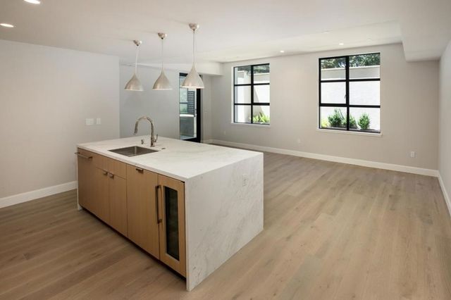 450 FIRST Street 109, Los Altos, CA 94022
