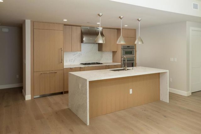 450 FIRST Street 109, Los Altos, CA 94022