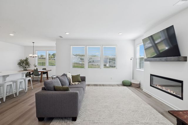 3314 Laurel Brook Ct, Columbia, TN 38401