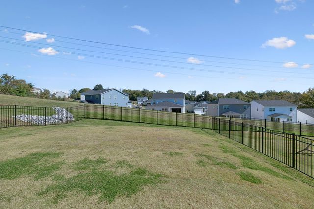 3314 Laurel Brook Ct, Columbia, TN 38401