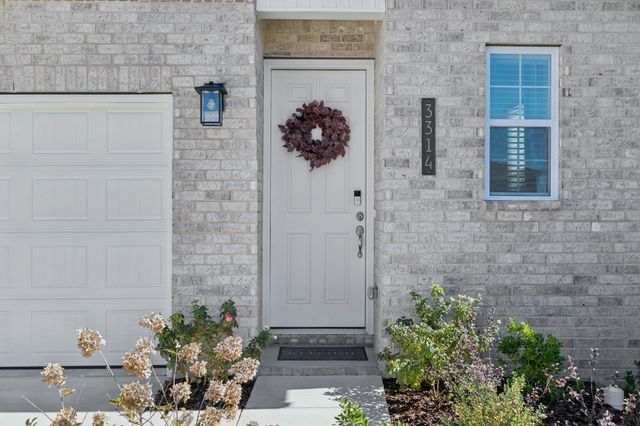 3314 Laurel Brook Ct, Columbia, TN 38401