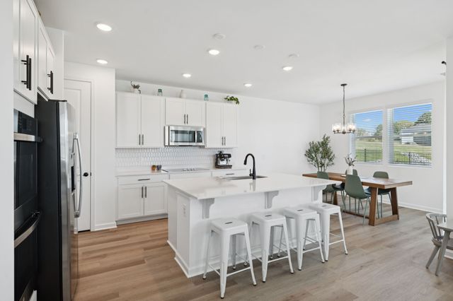 3314 Laurel Brook Ct, Columbia, TN 38401