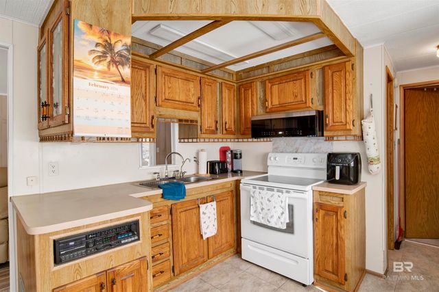 511+512 Elberta Loop, Lillian, AL 36549