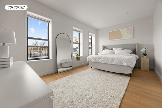 27 VANDAM Street, New York City, NY 11222