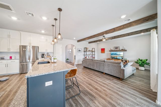 7408 E 87th Place N, Owasso, OK 74055