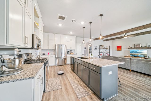 7408 E 87th Place N, Owasso, OK 74055