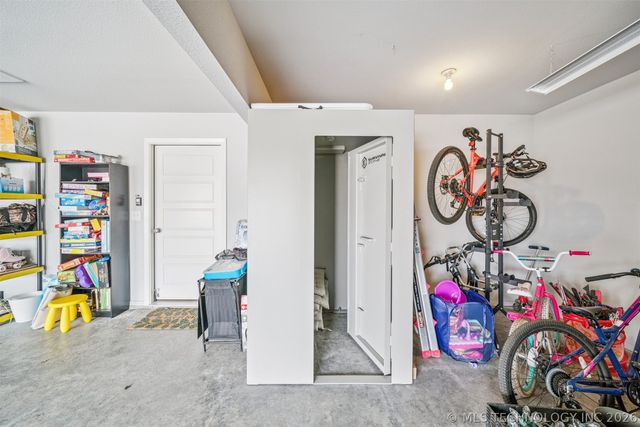 7408 E 87th Place N, Owasso, OK 74055