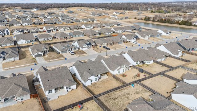 7408 E 87th Place N, Owasso, OK 74055