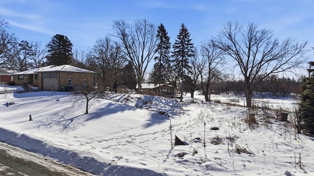 782 Randy Avenue, Shoreview, MN 55126