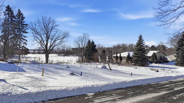 782 Randy Avenue, Shoreview, MN 55126