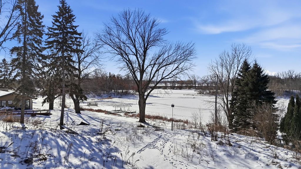 782 Randy Avenue, Shoreview, MN 55126 — photo 2